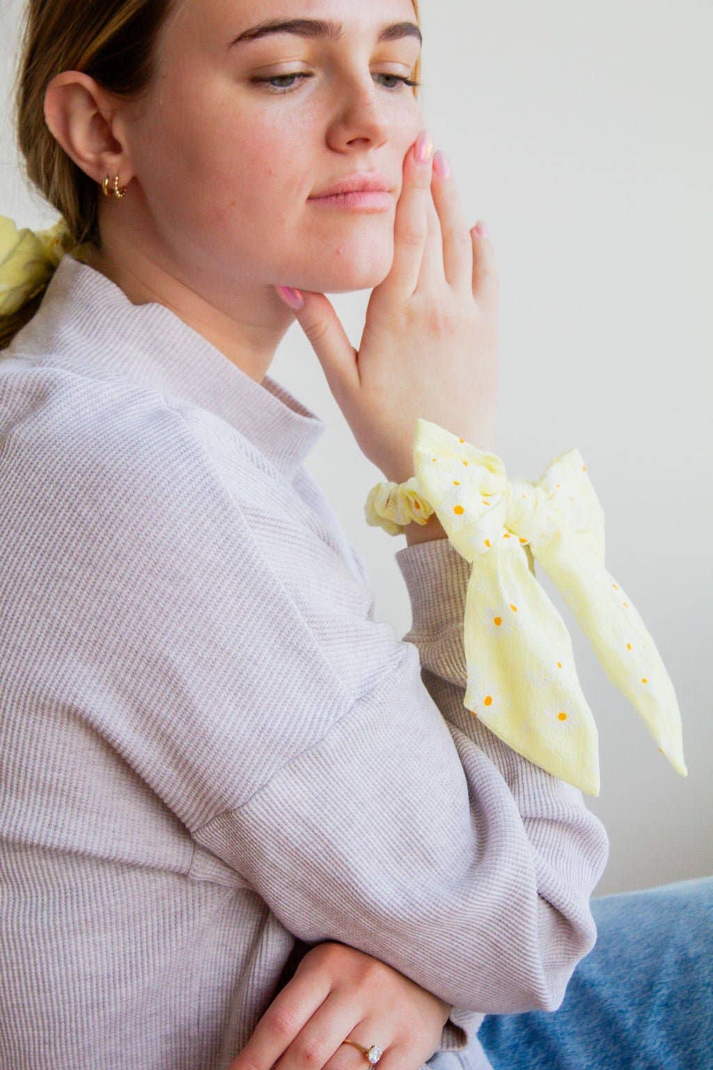 LP | Scrunchie |Yellow Daisy