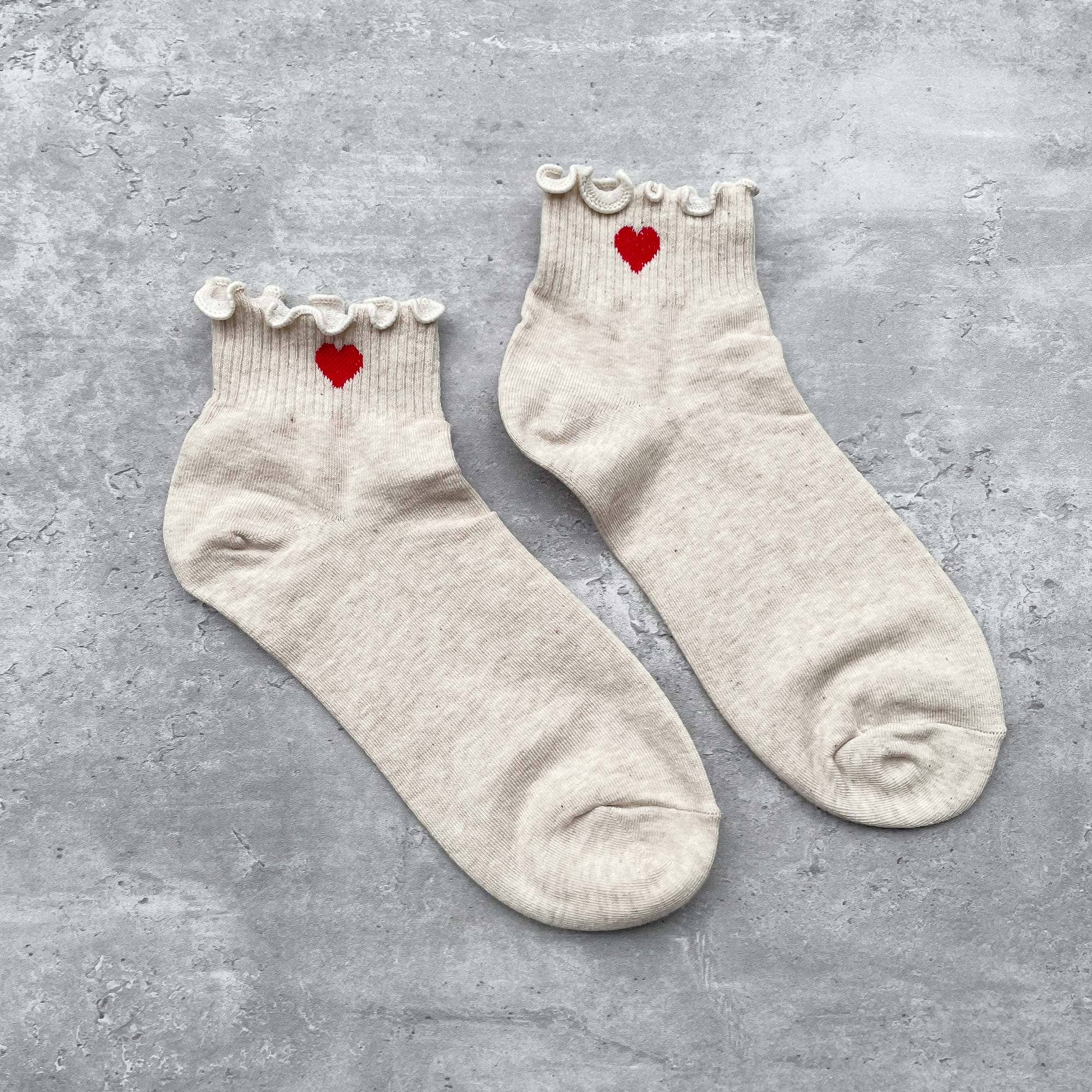 TO | Ivory red Heart Socks