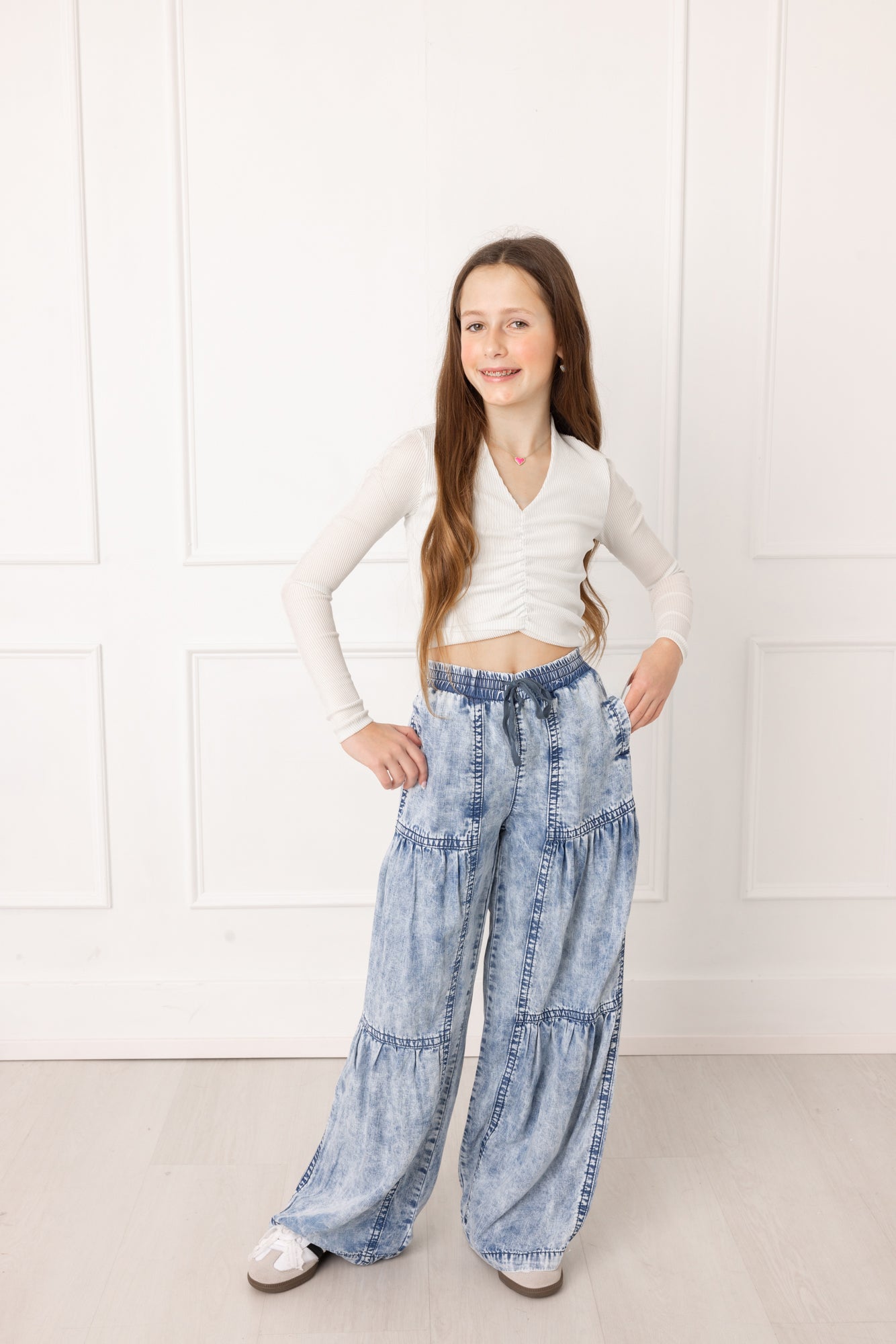 IS | White Long Sleeve VNeck Top