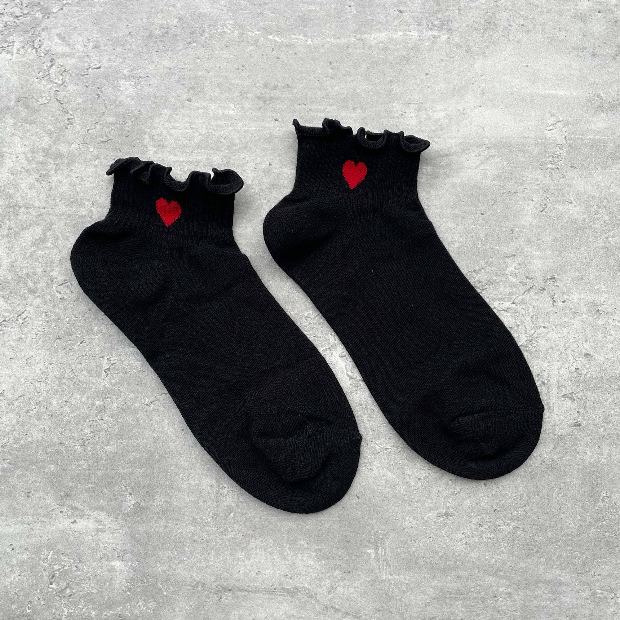 TO | Ivory red Heart Socks