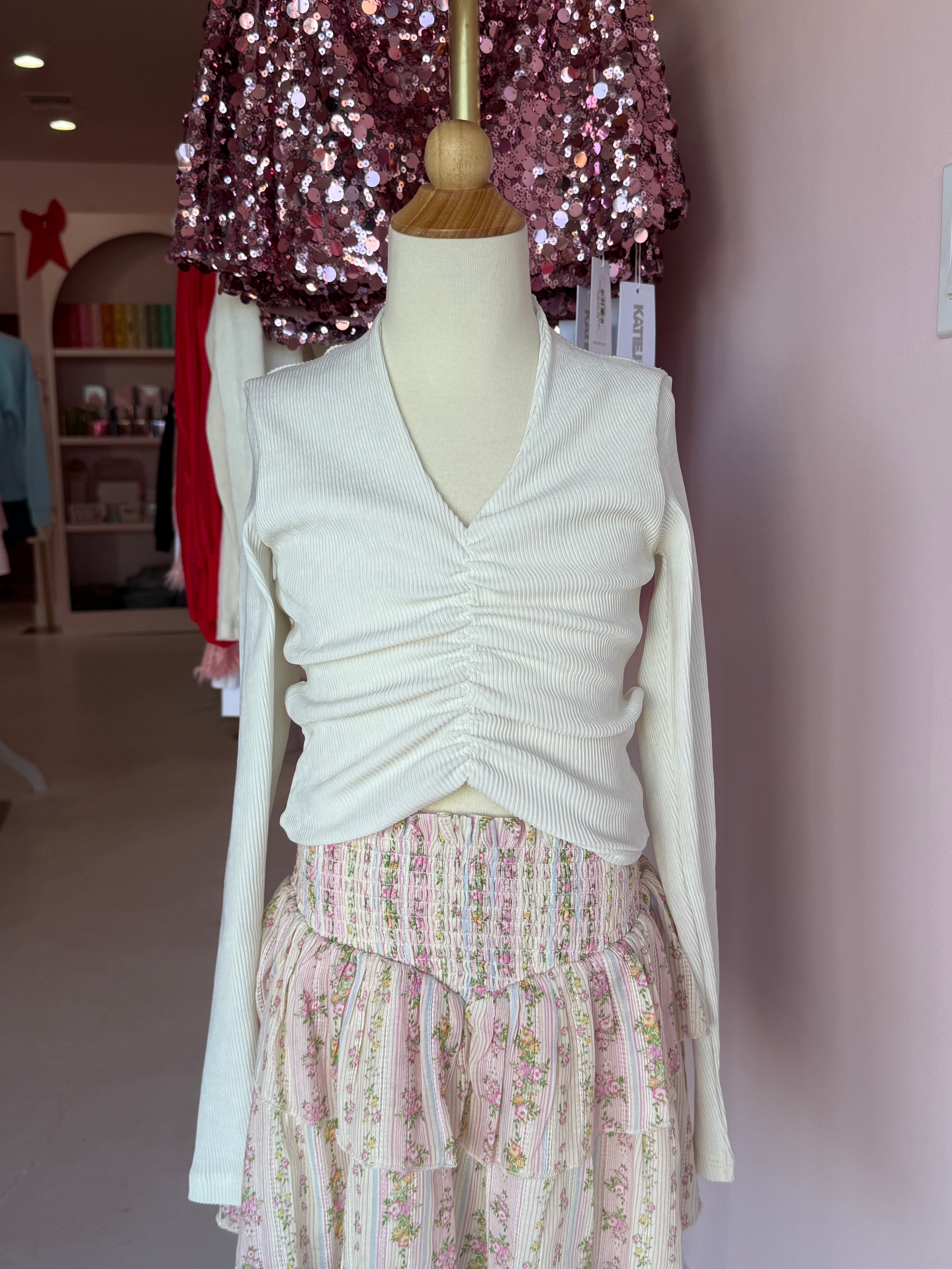 IS | White Long Sleeve VNeck Top