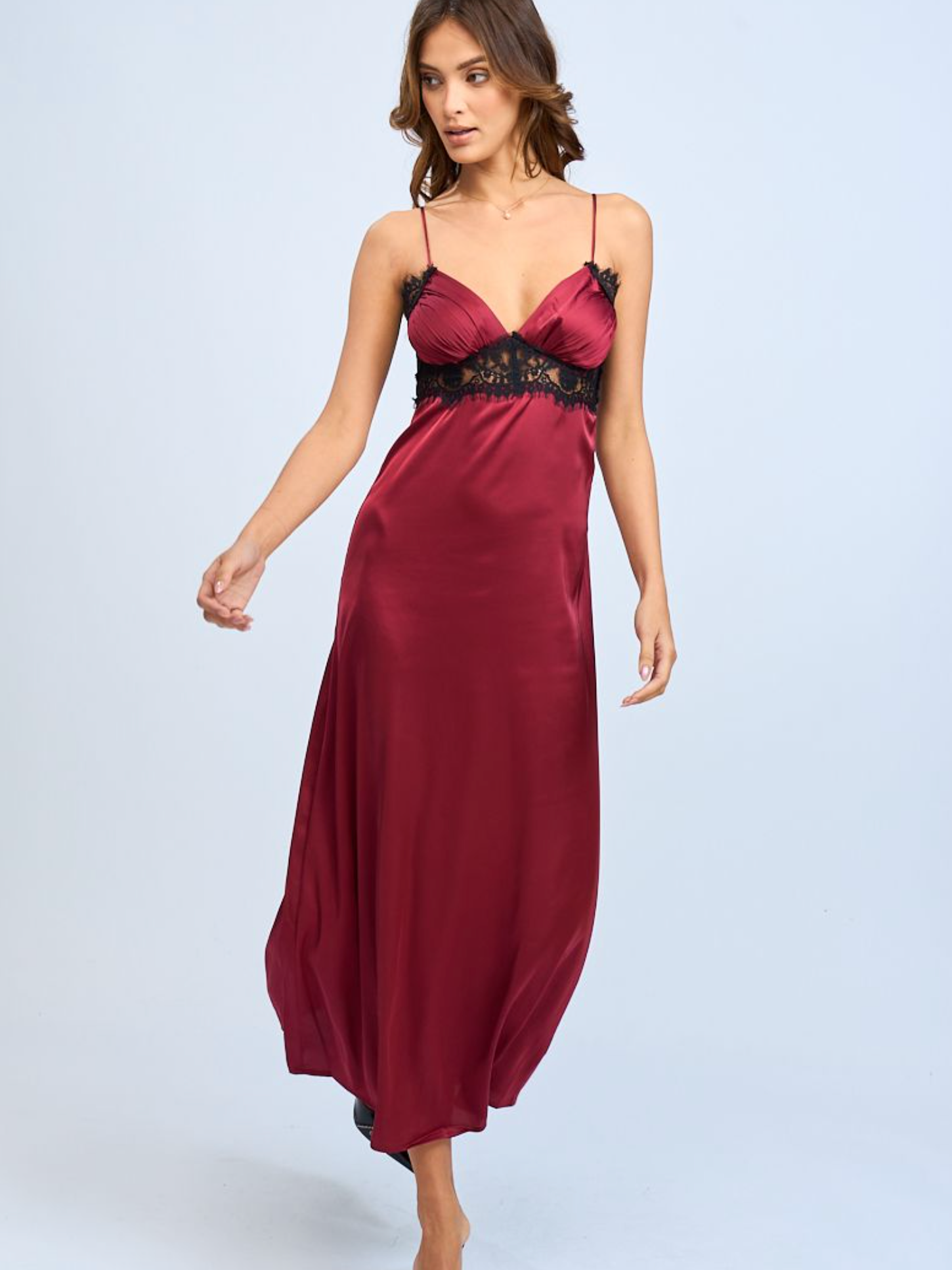 SM | Womens | Jujube Burgundy Silk and Lace Dress