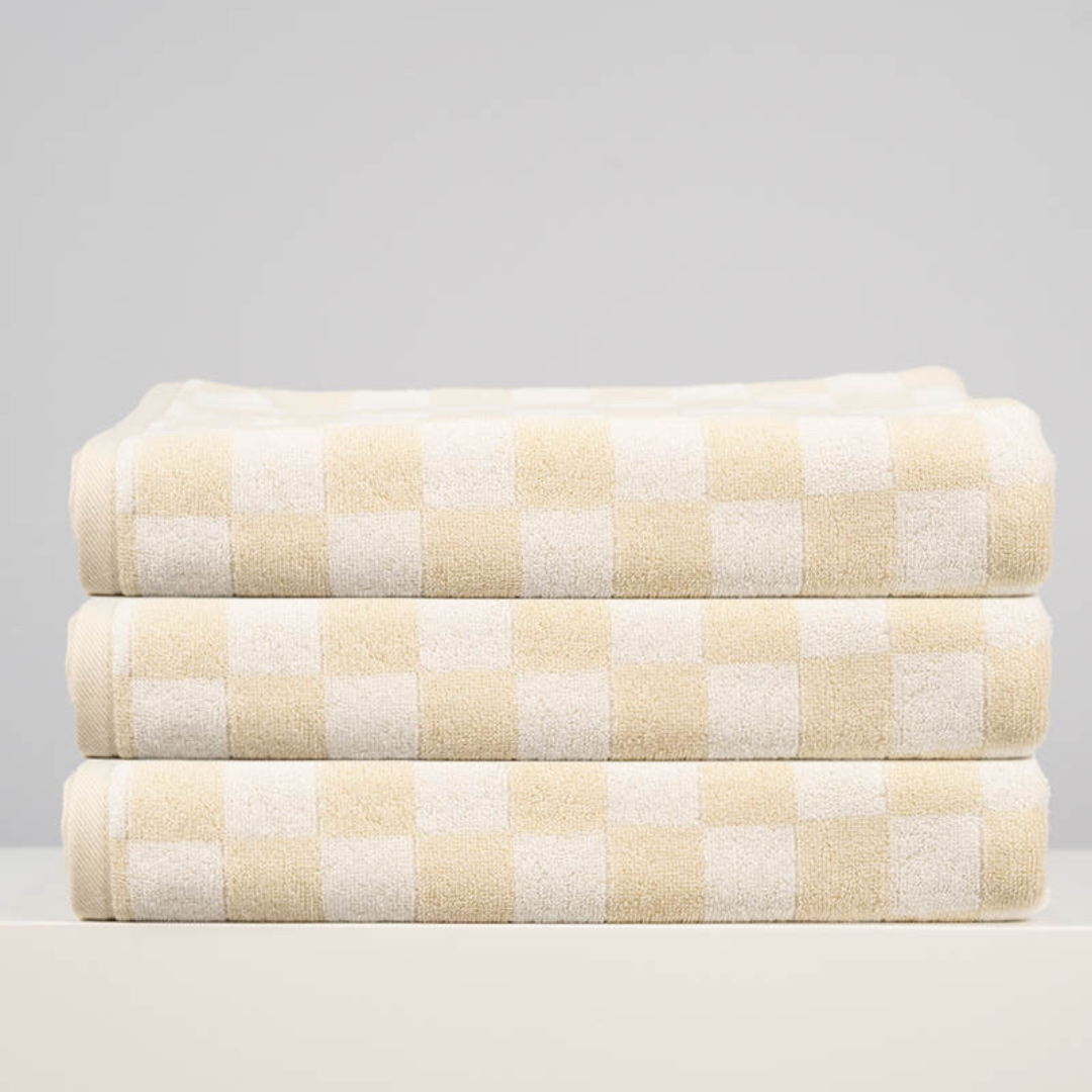 LB | Checker Beach & Bath Towel