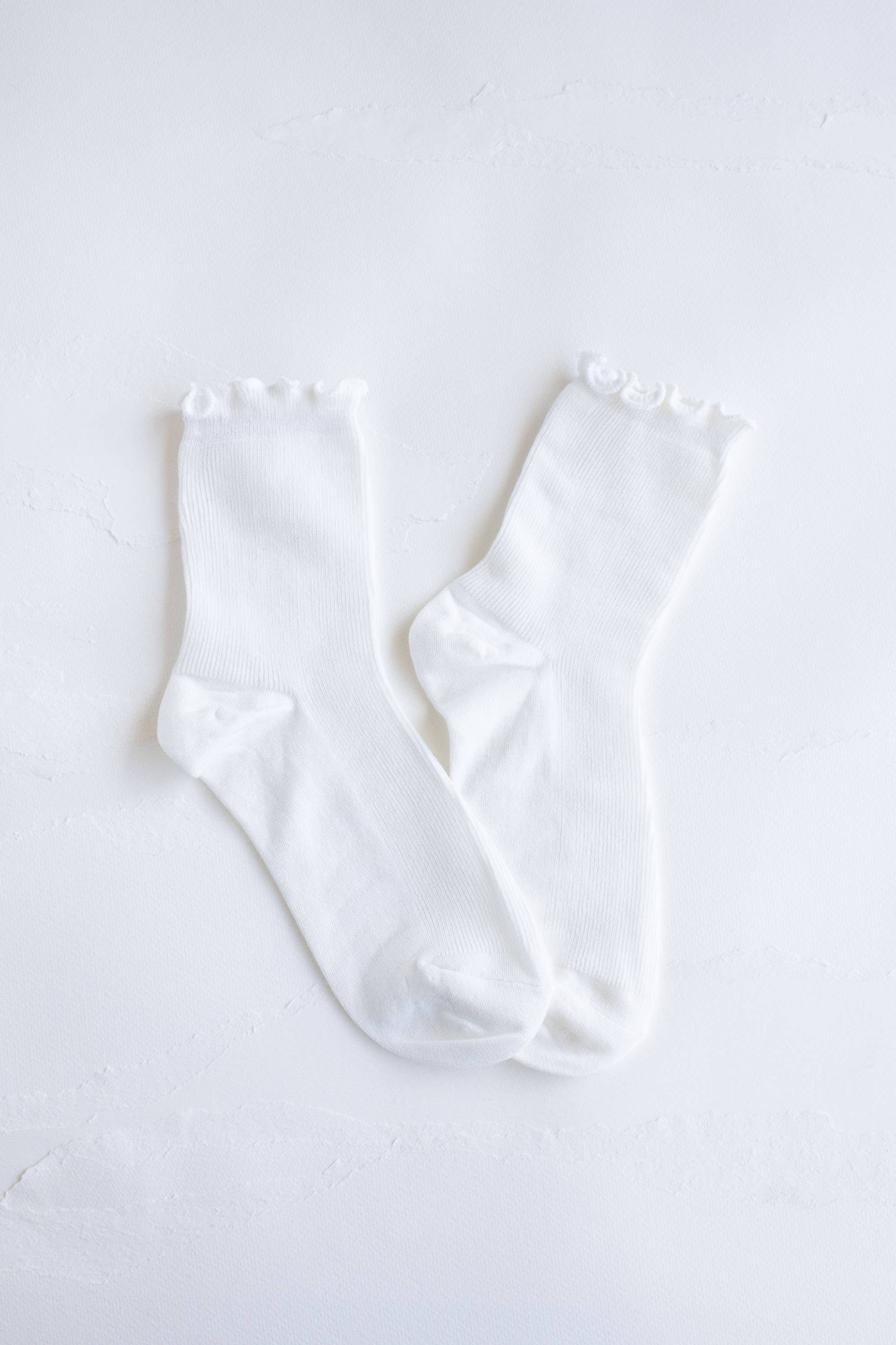 TO | Wednesday Ruffle Socks