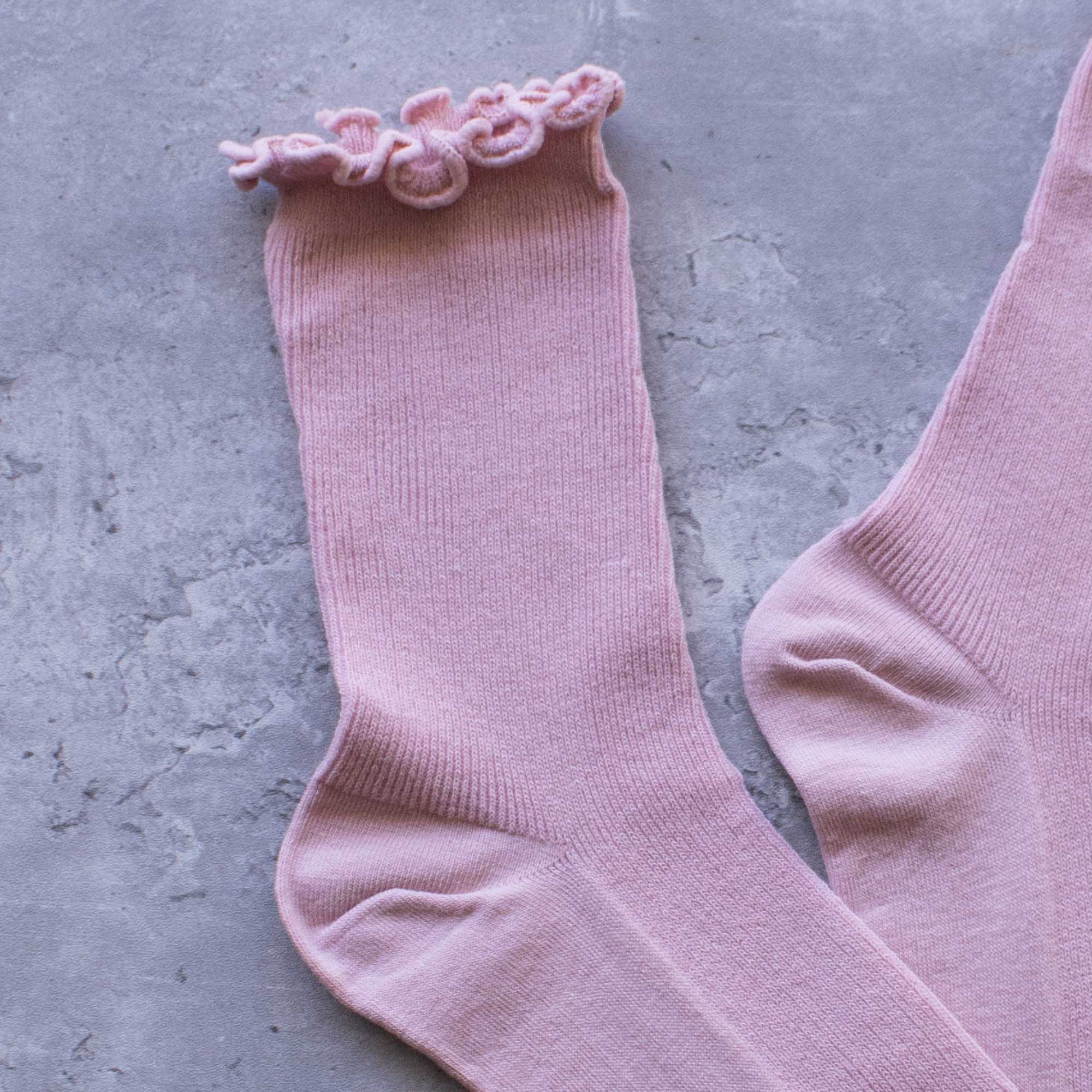 TO | Wednesday Ruffle Socks