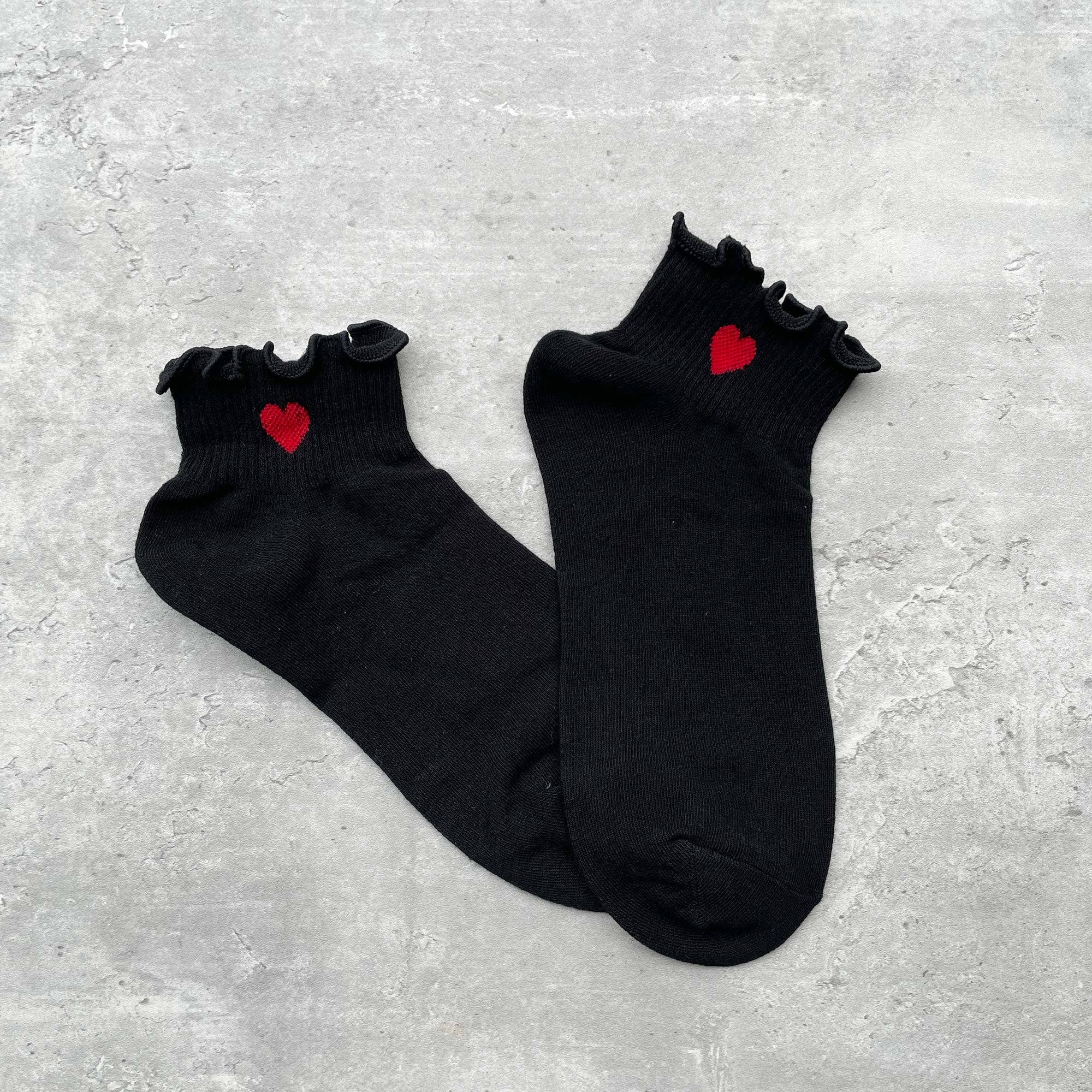 TO | Ivory red Heart Socks