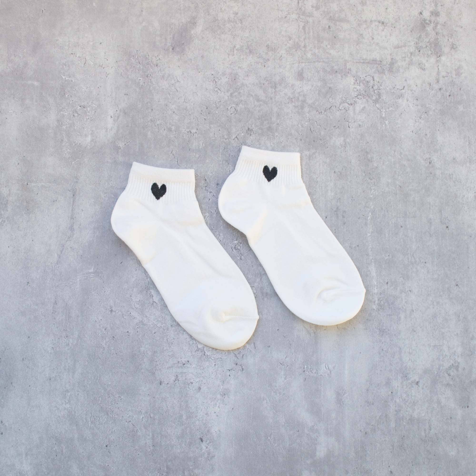 T | One Size | Mini Heart Ankle Socks