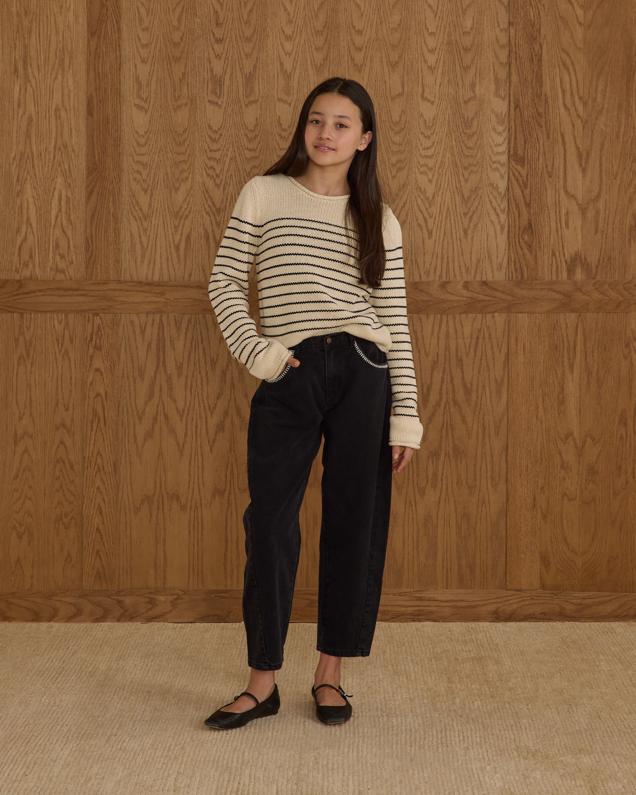 RC | Tween | Teen | ROUND NECK SWEATER || BLACK STRIPE